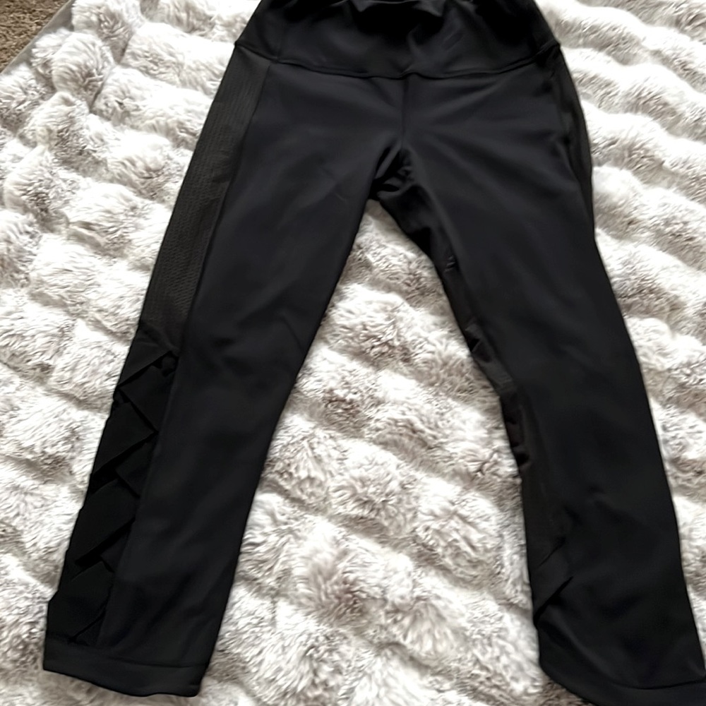 LULULEMON black leggings limited edition